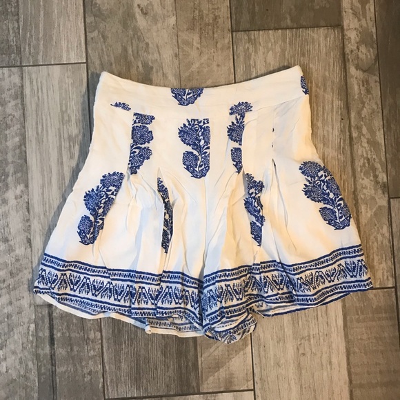White and Blue Floral Print Shorts / Skirt - Picture 1 of 5